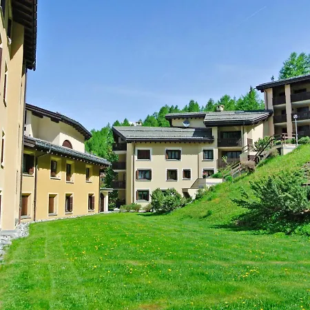 Apartment Residenza Chesa Margun 15-6 By Interhome